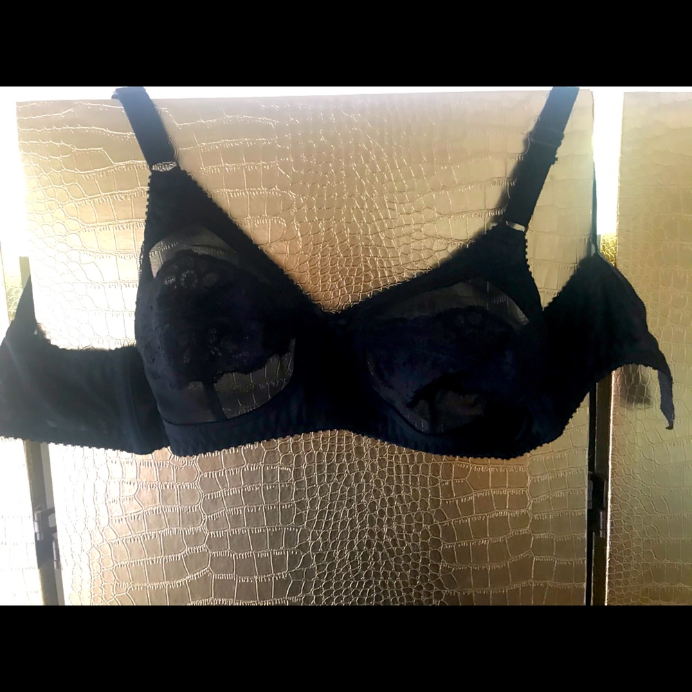 Vintage lace bra
